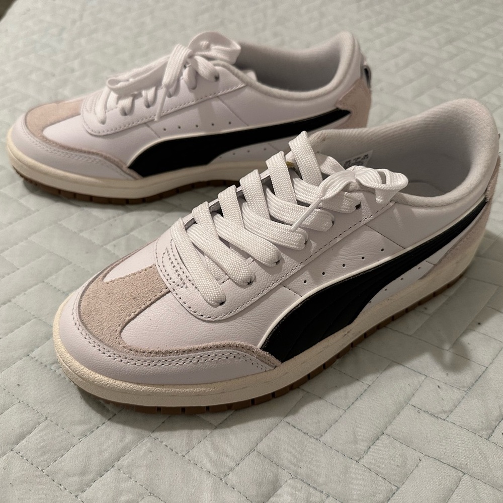 Puma White and Black Sneakers
